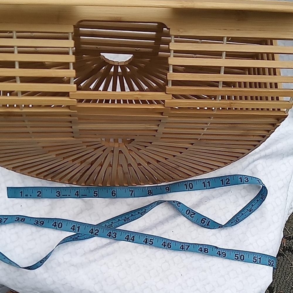 Elegant Tan Bamboo Women's Bag - Picture 2 of 4